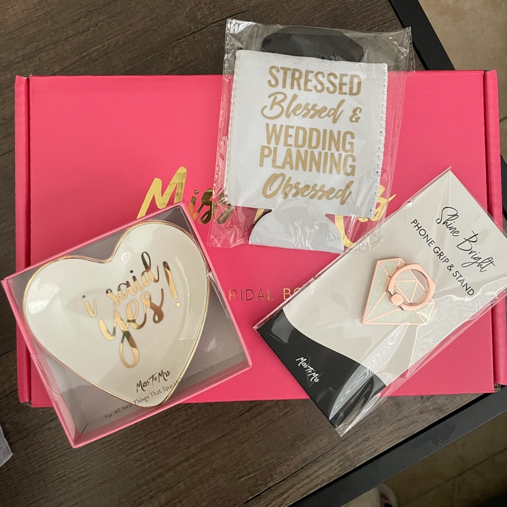 Wedding engagement bridal kit